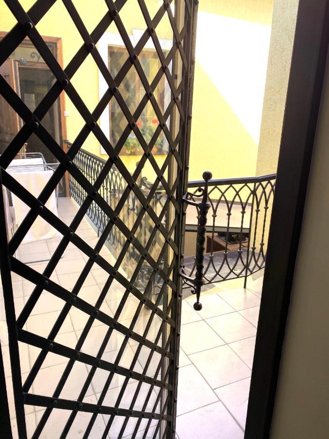 Квартира На Вулиці Лесі Українки 19 Lviv Exterior foto